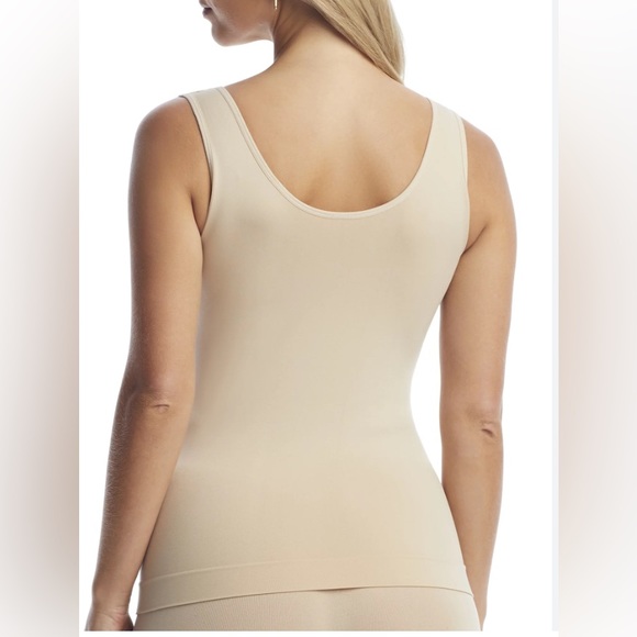 🌸Vanity Fair 2 PC Smoothing Tank - Picture 4 of 7